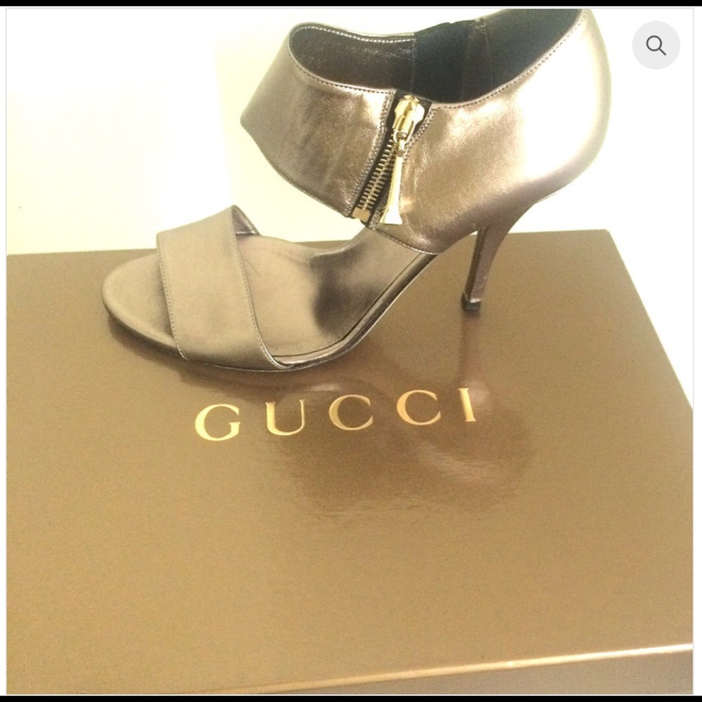 Gucci "Sasso" Metallic Nappa Silk Pump size 37.5